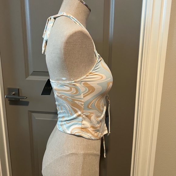 Halter top - Picture 2 of 3